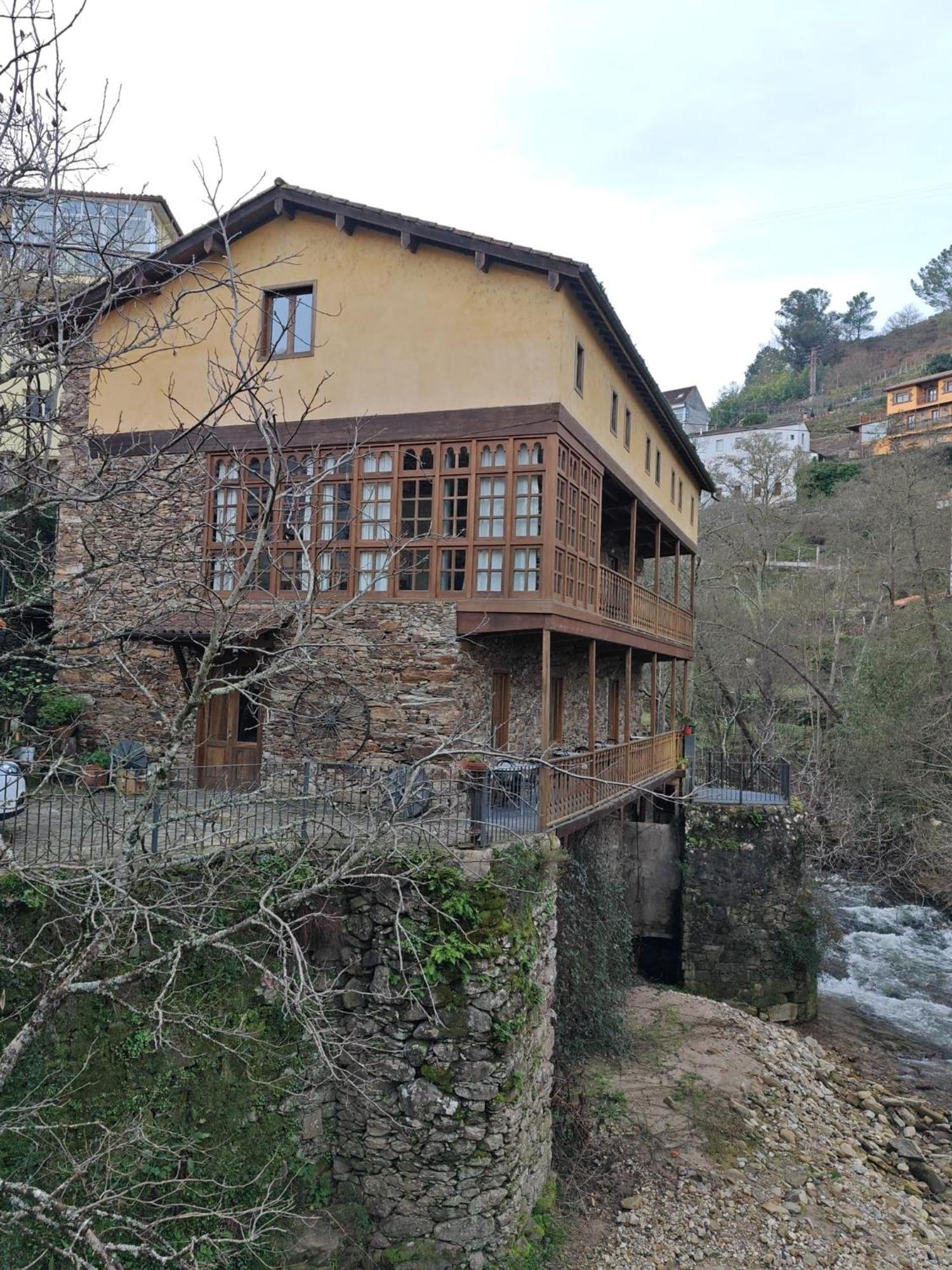 Gasthaus Acea Do Bubal Os Peares Exterior foto